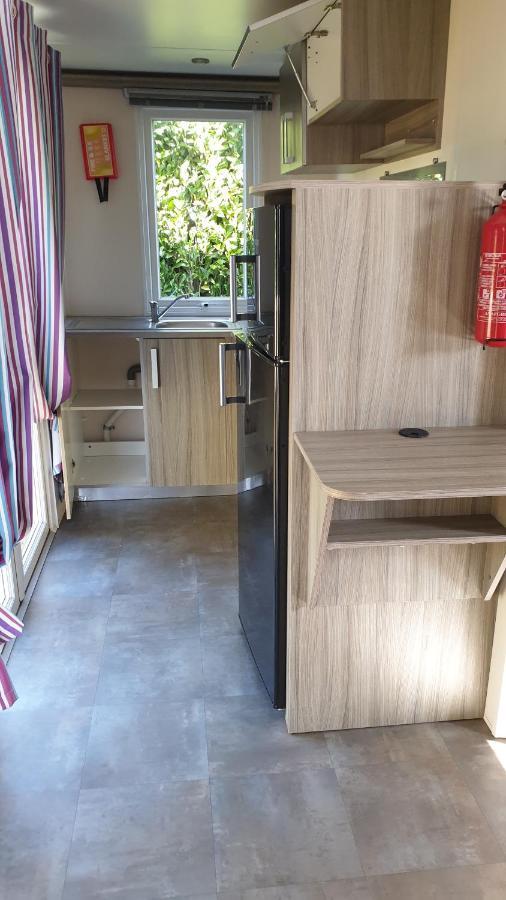 Mobil Home 6-8 Places Parcelle 4 Climatise Biville-sur-Mer Eksteriør billede