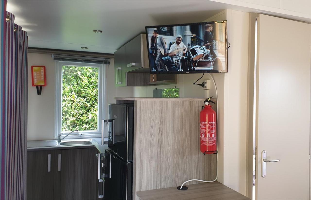 Mobil Home 6-8 Places Parcelle 4 Climatise Biville-sur-Mer Eksteriør billede