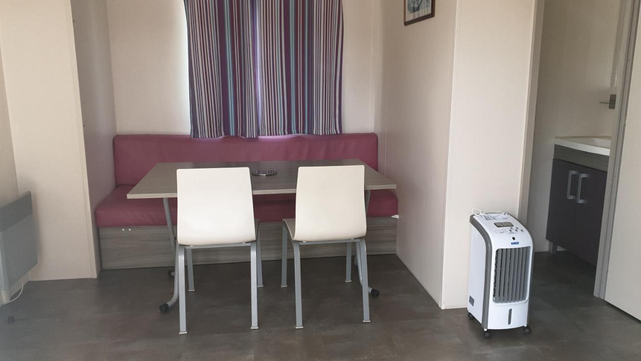 Mobil Home 6-8 Places Parcelle 4 Climatise Biville-sur-Mer Eksteriør billede